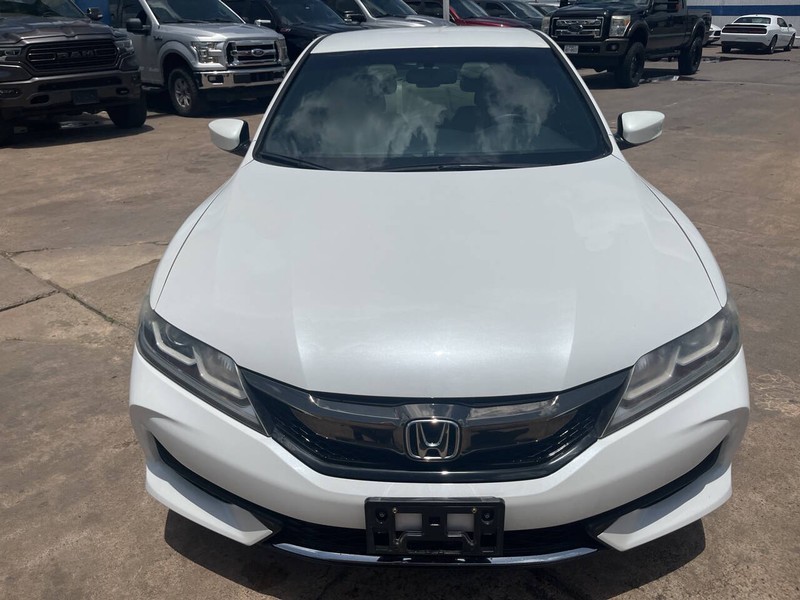 Honda Accord Coupe Vehicle Image 02
