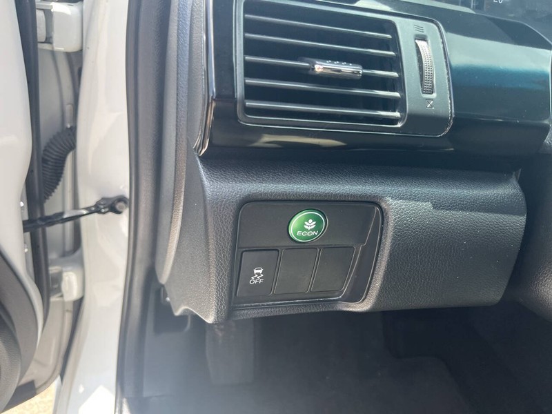 Honda Accord Coupe Vehicle Image 09