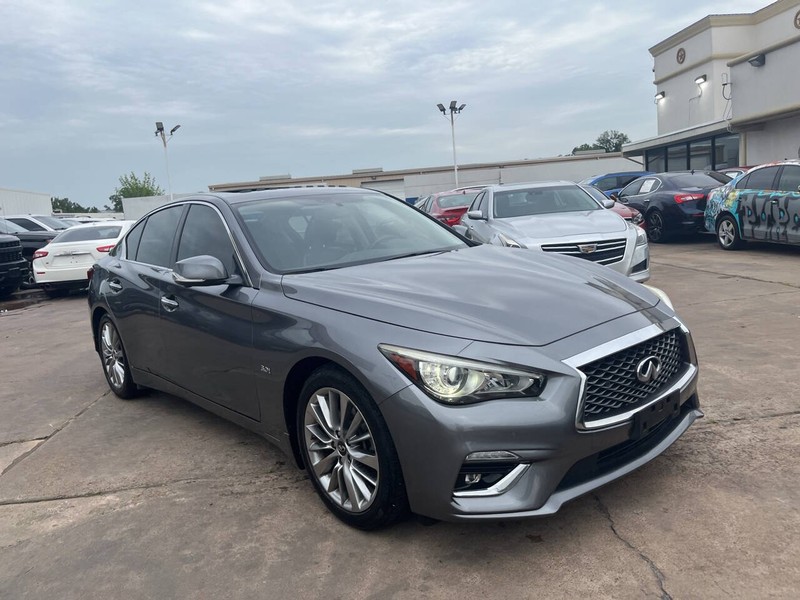 INFINITI Q50 Vehicle Image 03