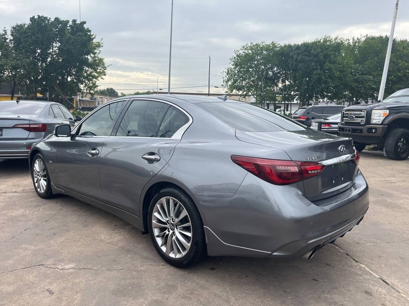 INFINITI Q50 Vehicle Image 05