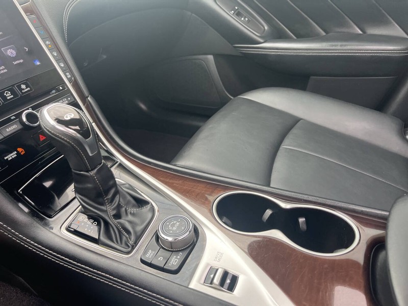 INFINITI Q50 Vehicle Image 11