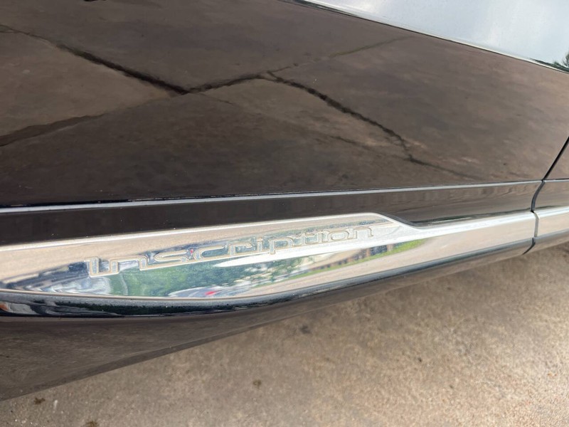 Volvo XC60 Vehicle Image 21