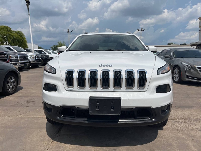 Jeep Cherokee Vehicle Image 03