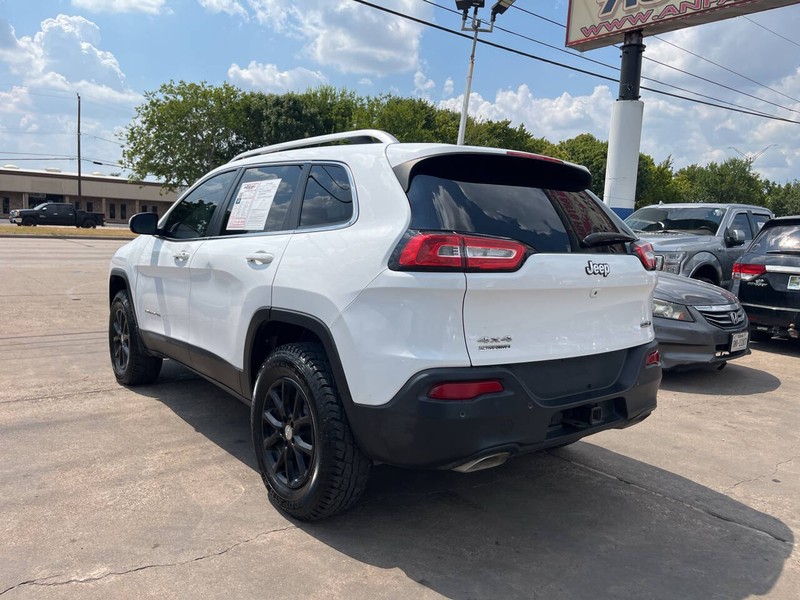 Jeep Cherokee Vehicle Image 04