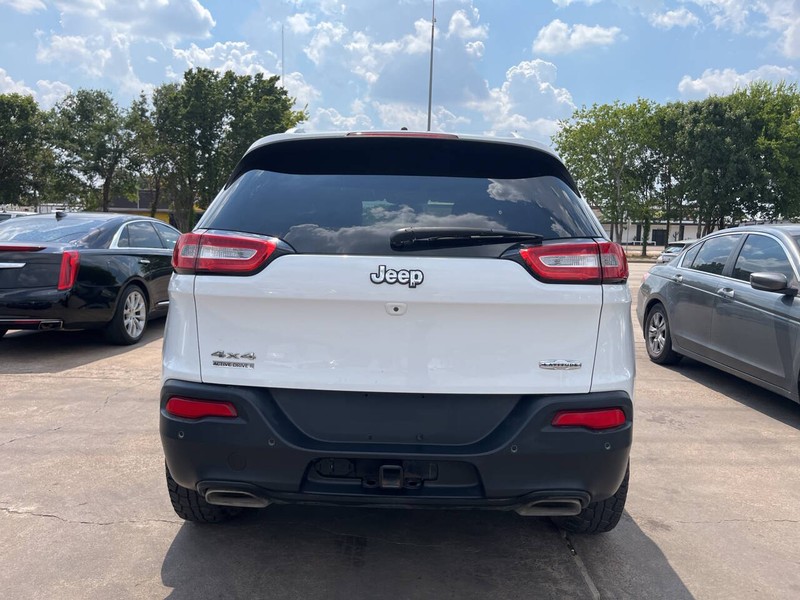 Jeep Cherokee Vehicle Image 05