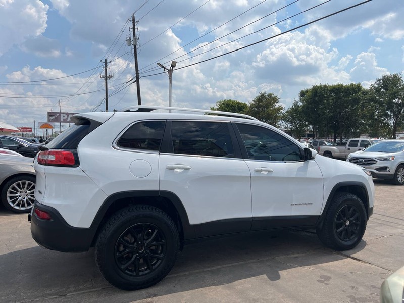Jeep Cherokee Vehicle Image 07