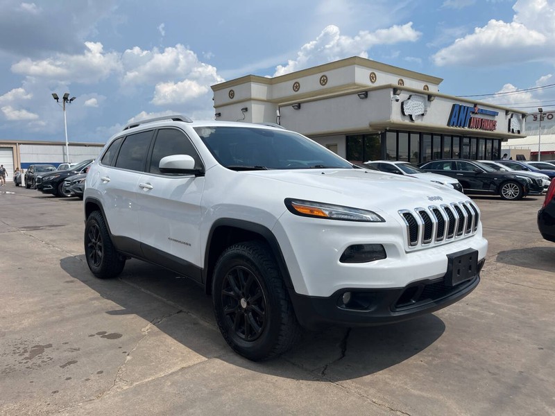 Jeep Cherokee Vehicle Image 08