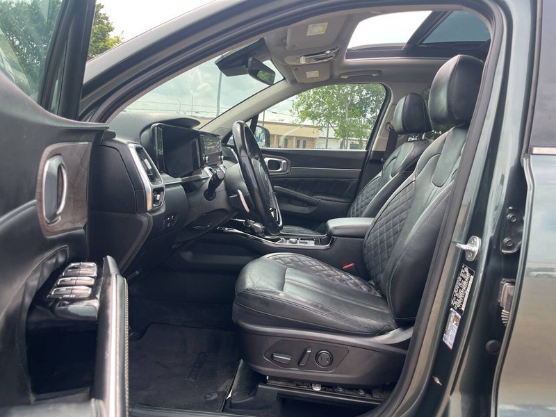 Kia Sorento Vehicle Image 07