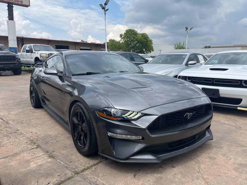Ford Mustang Vehicle Image 06