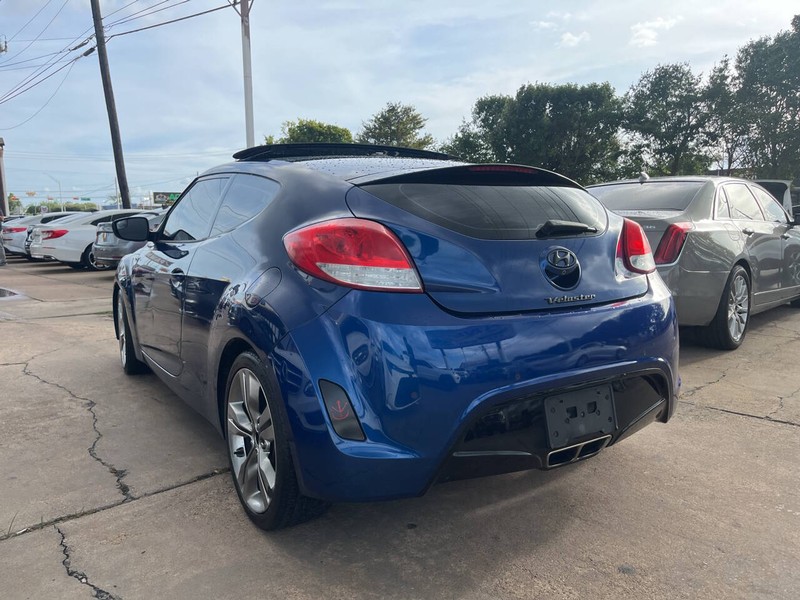 Hyundai Veloster Vehicle Image 03