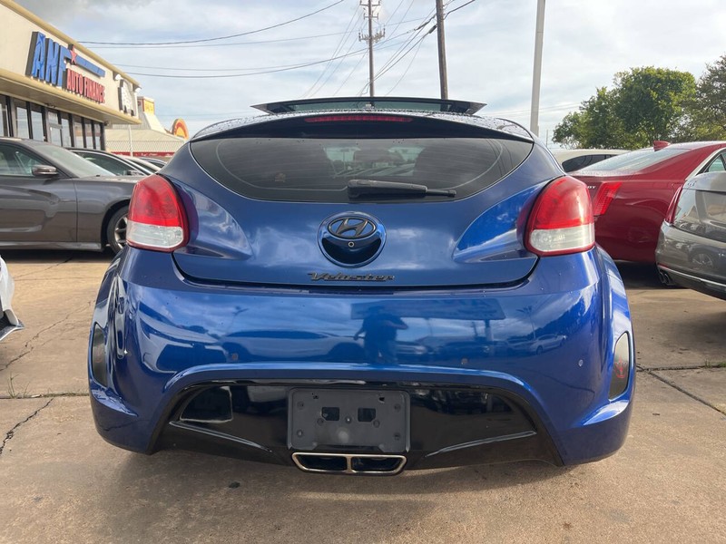 Hyundai Veloster Vehicle Image 04