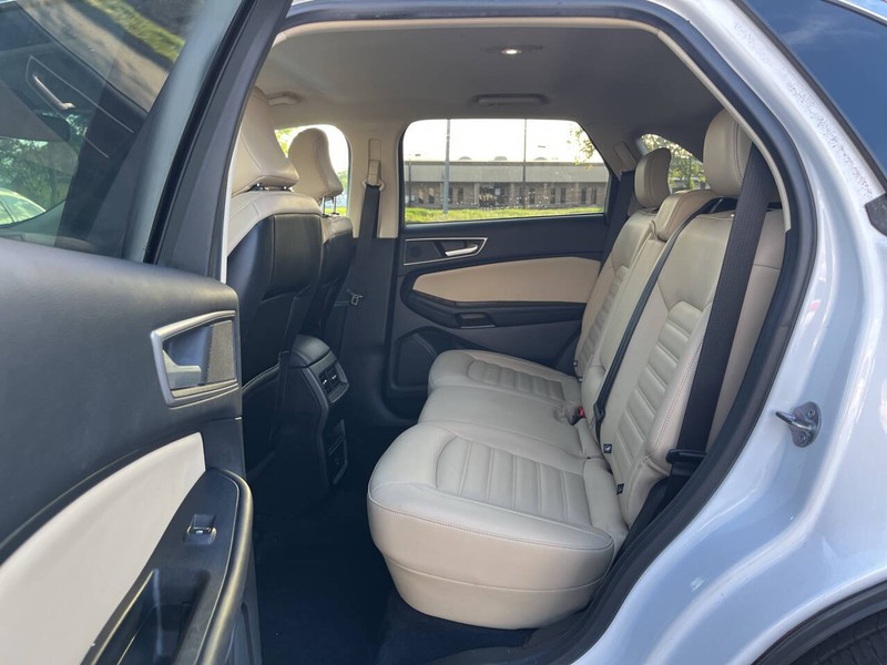 Ford Edge Vehicle Image 08