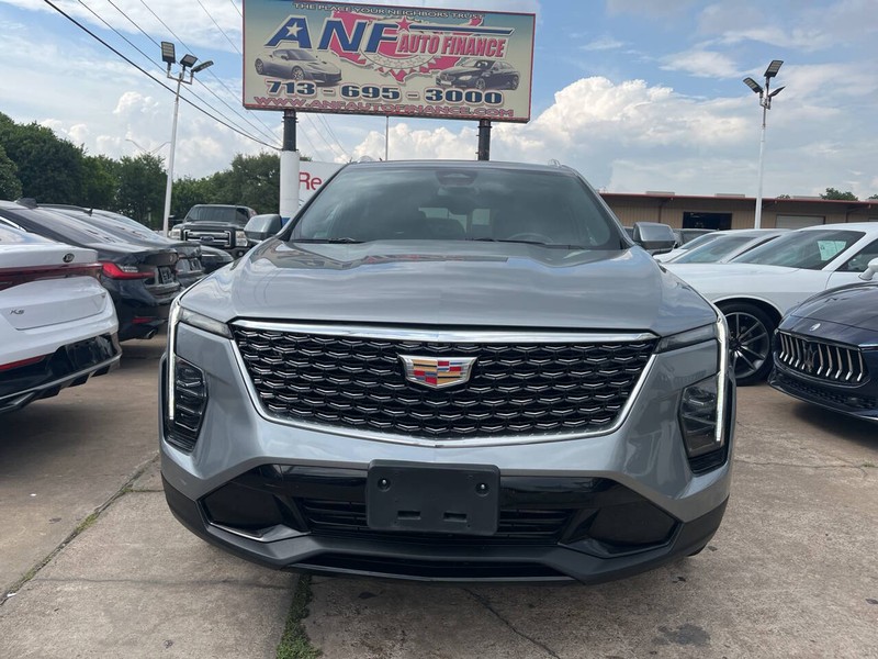 Cadillac XT4 Vehicle Image 02