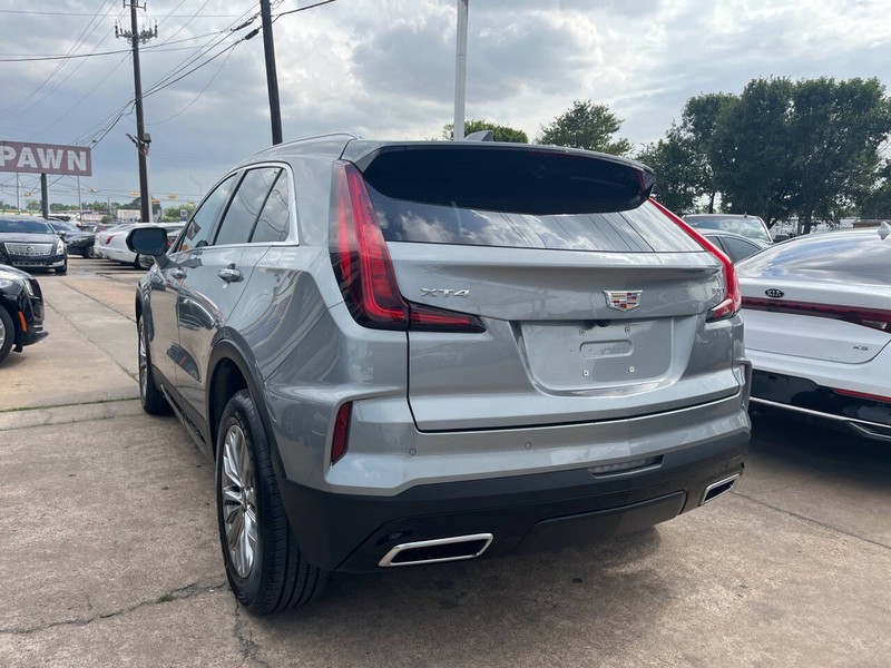 Cadillac XT4 Vehicle Image 03