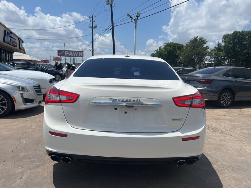Maserati Ghibli Vehicle Image 03