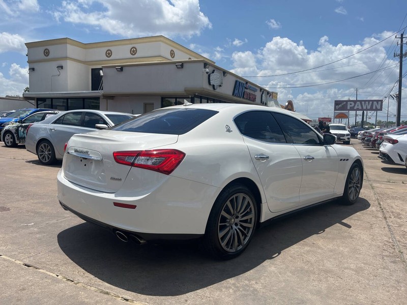 Maserati Ghibli Vehicle Image 04
