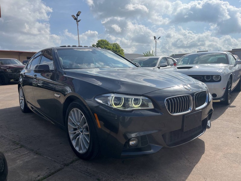 BMW 5 Series Vehicle Image 06