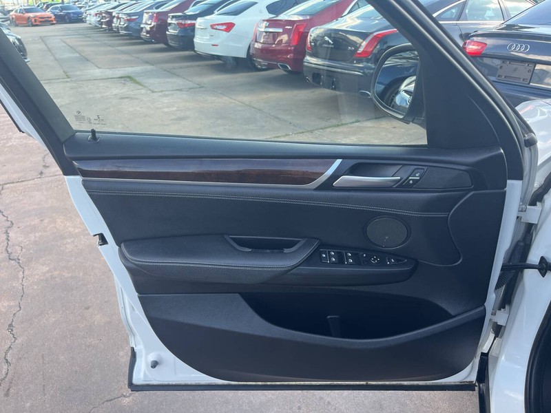 BMW X3 Vehicle Image 06