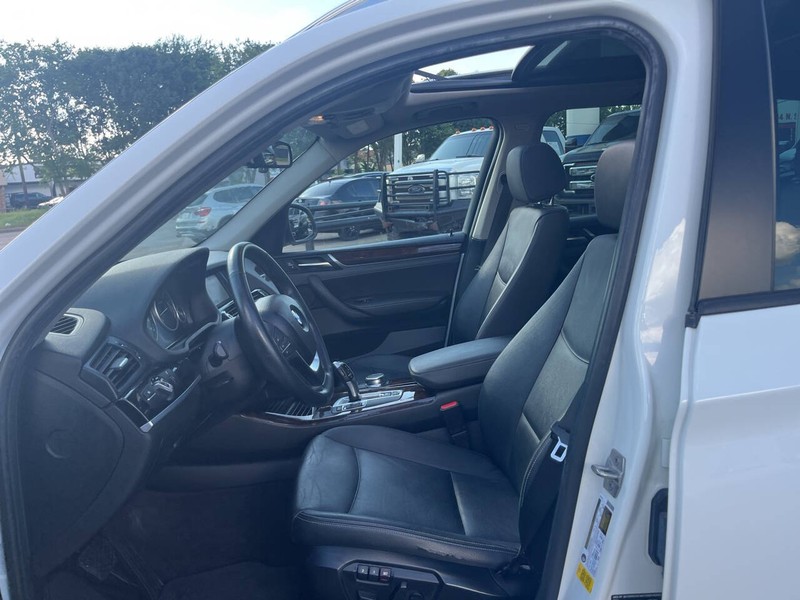 BMW X3 Vehicle Image 08