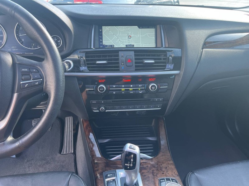 BMW X3 Vehicle Image 11