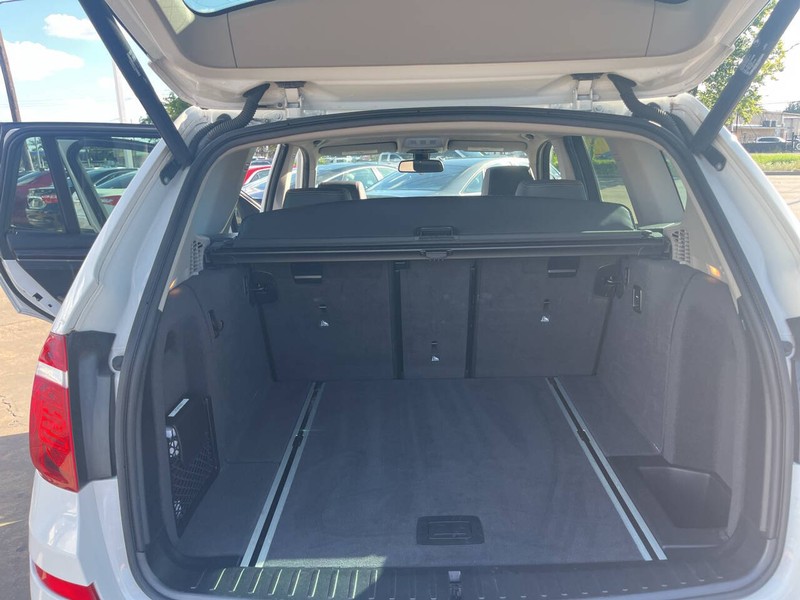 BMW X3 Vehicle Image 16