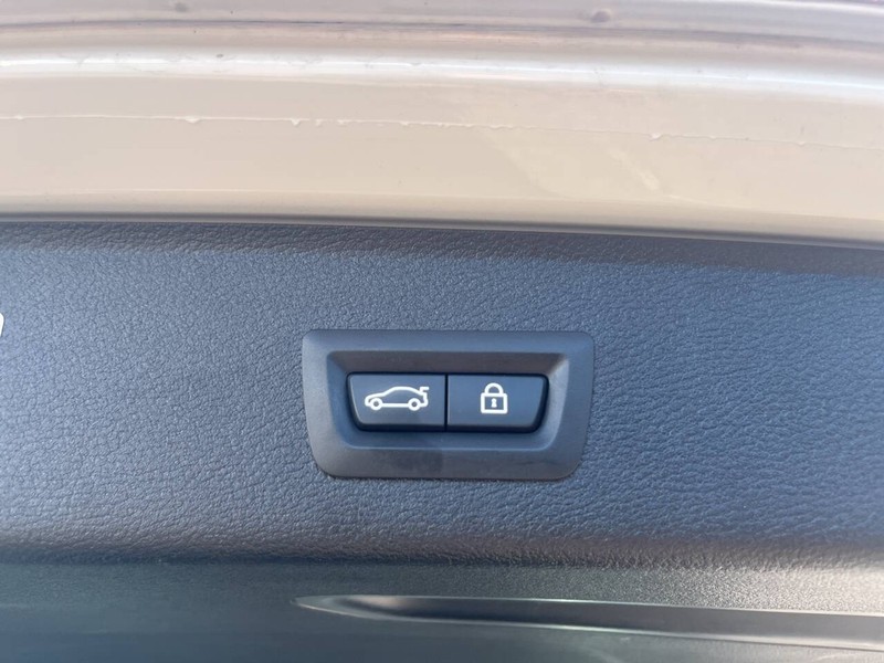 BMW X3 Vehicle Image 17