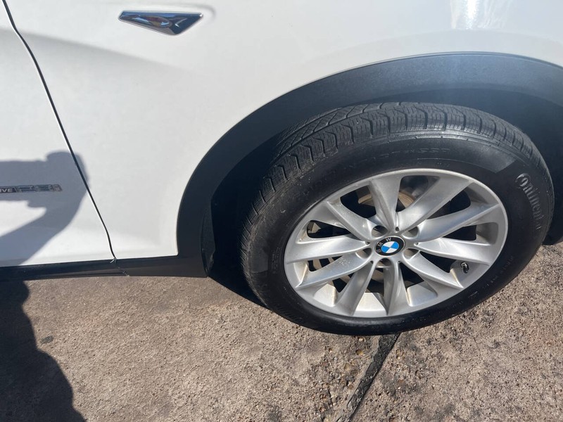 BMW X3 Vehicle Image 21
