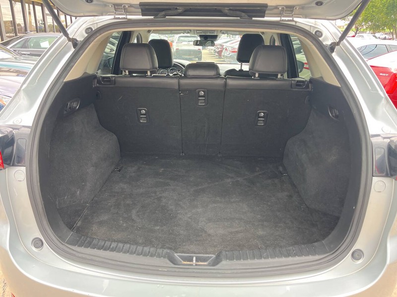 Mazda CX-5 Vehicle Image 09