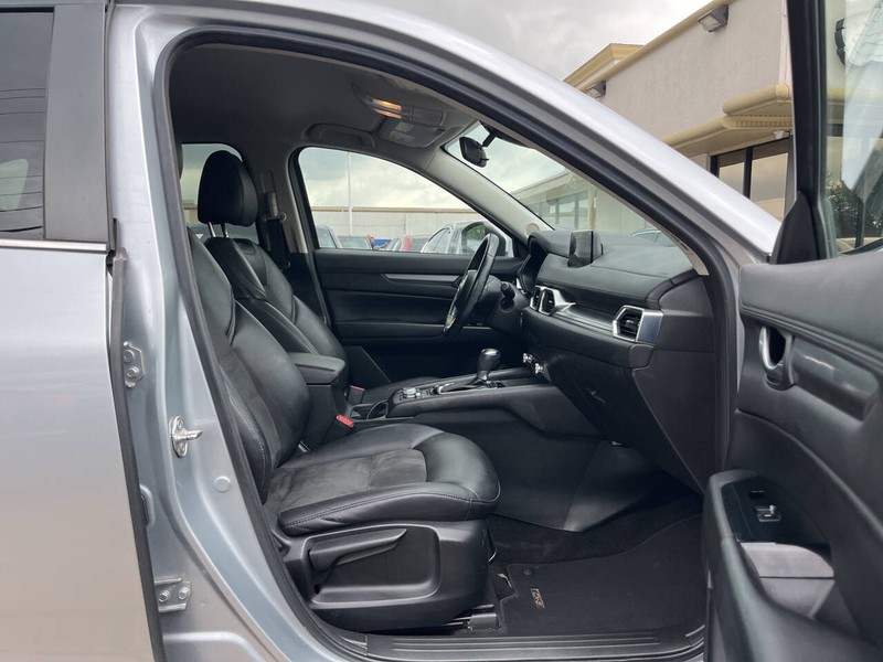 Mazda CX-5 Vehicle Image 11