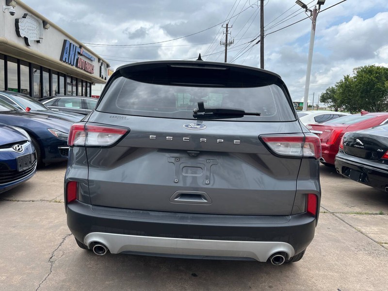 Ford Escape Vehicle Image 04