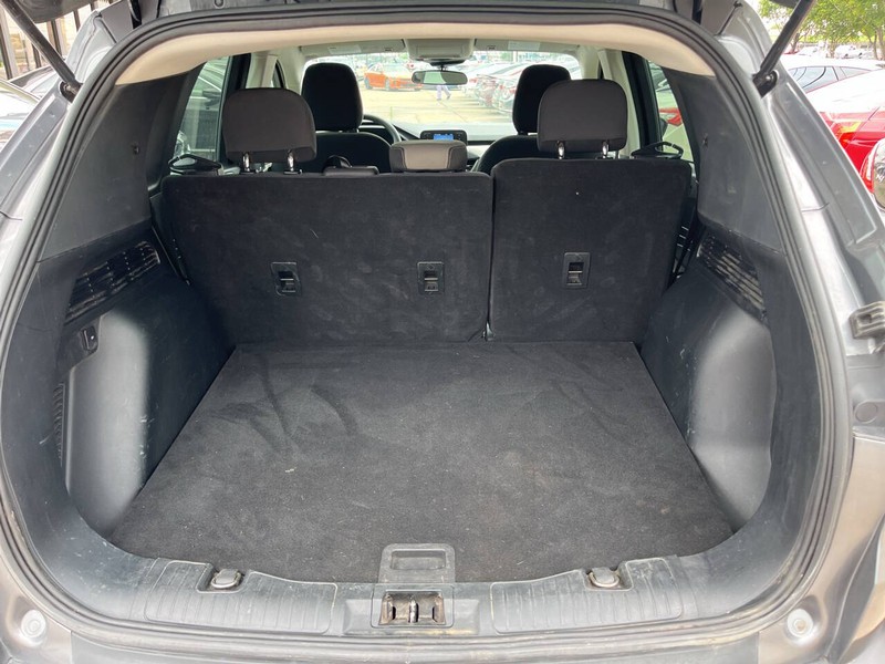 Ford Escape Vehicle Image 09