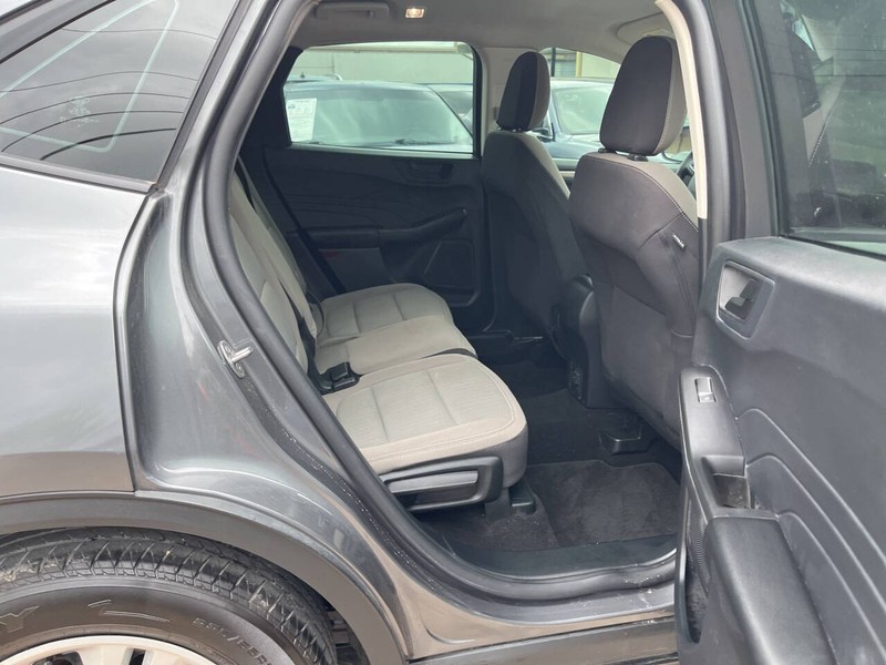 Ford Escape Vehicle Image 10