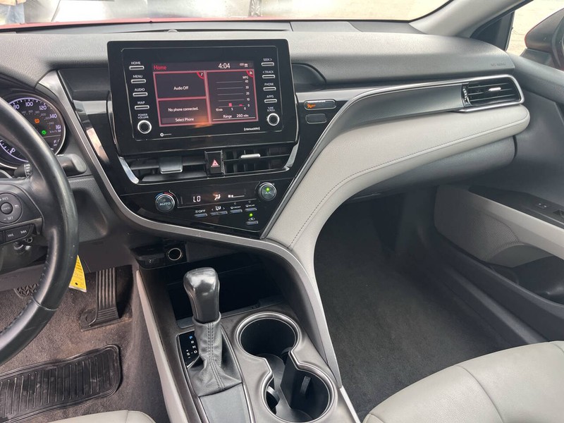 Toyota Camry Vehicle Image 11