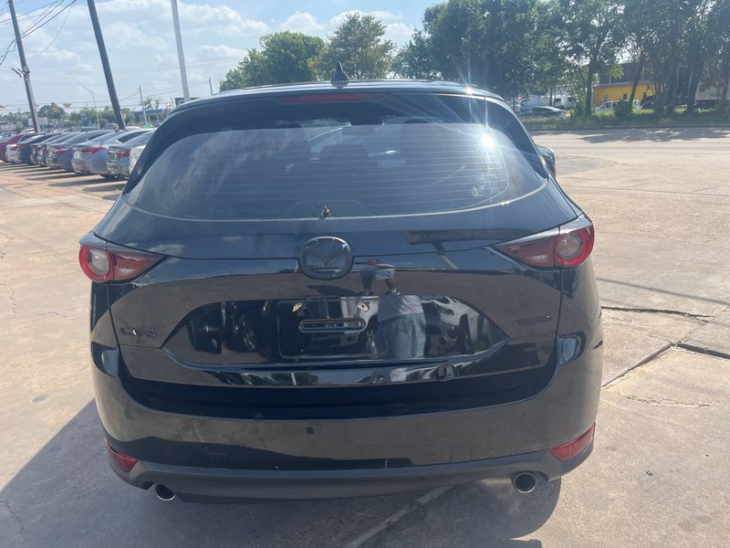 Mazda CX-5 Vehicle Image 04