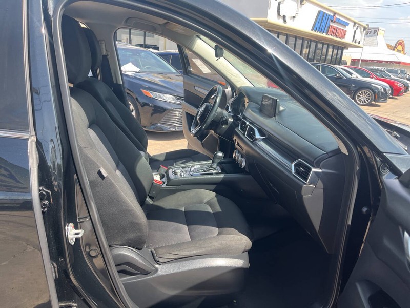 Mazda CX-5 Vehicle Image 16