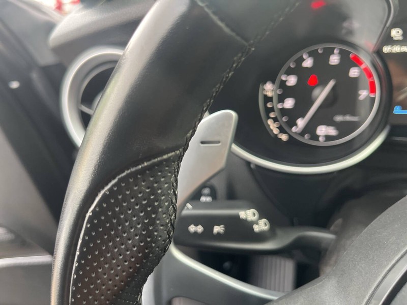 Alfa Romeo Stelvio Vehicle Image 08