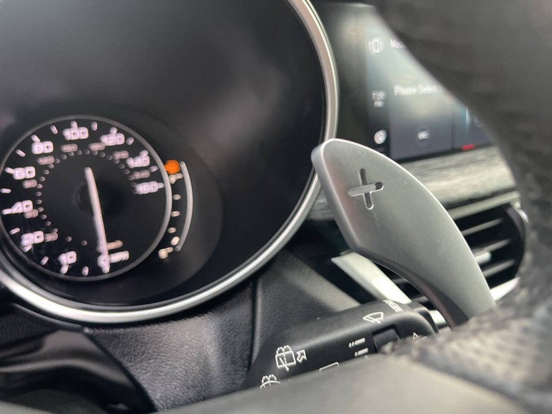Alfa Romeo Stelvio Vehicle Image 09