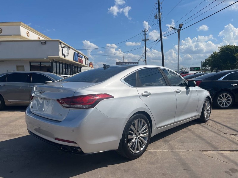 Genesis G80 Vehicle Image 02