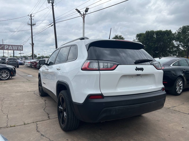 Jeep Cherokee Vehicle Image 03