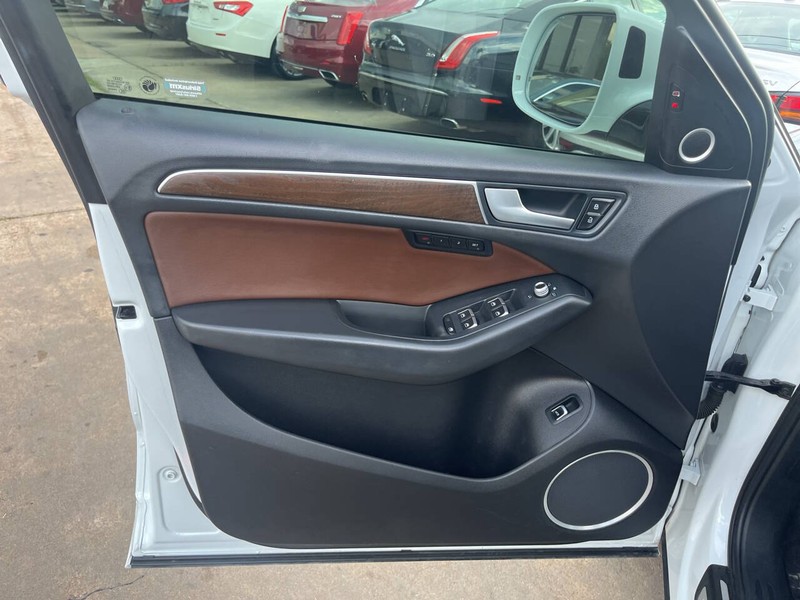 Audi Q5 Vehicle Image 06
