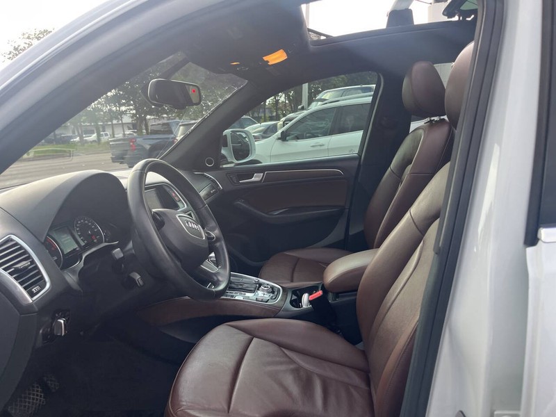 Audi Q5 Vehicle Image 08