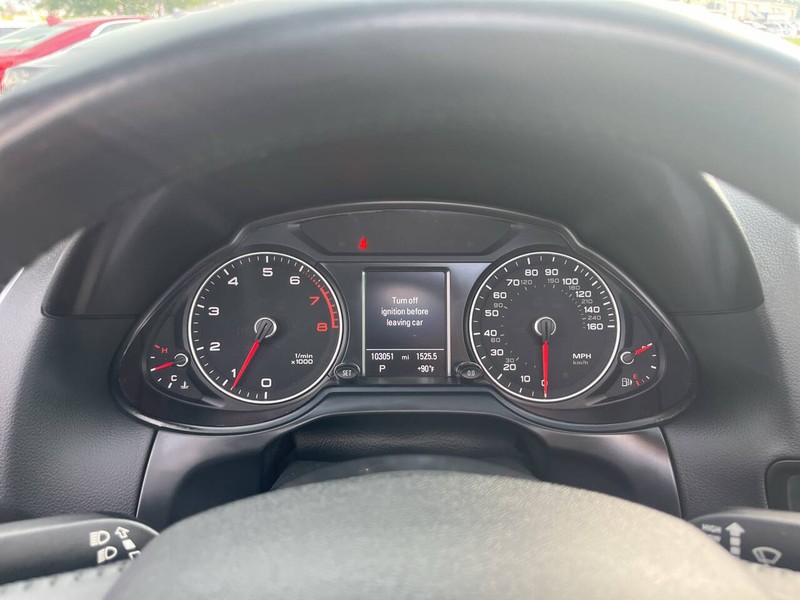 Audi Q5 Vehicle Image 09