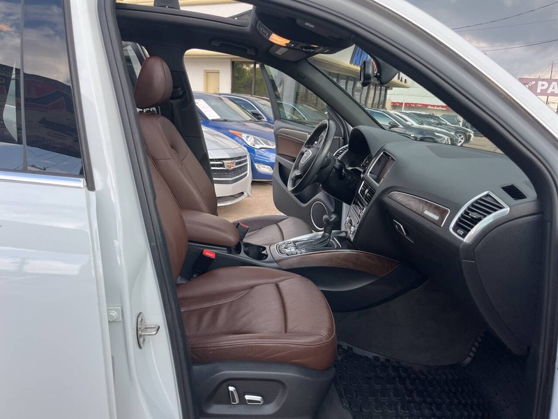 Audi Q5 Vehicle Image 15