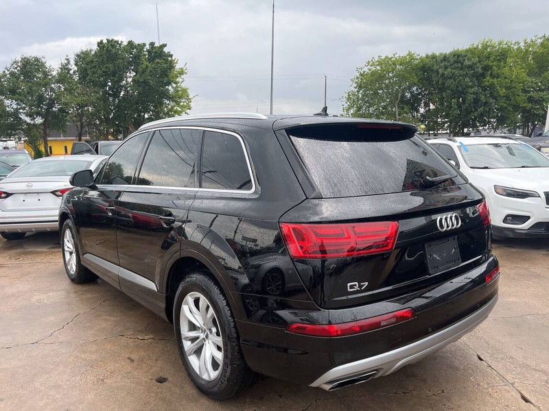 Audi Q7 Vehicle Image 04