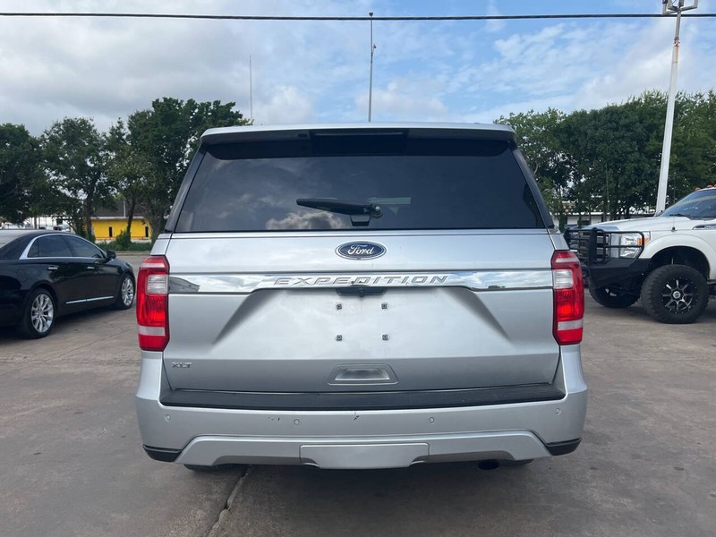 Ford Expedition Vehicle Image 05