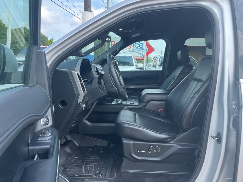 Ford Expedition Vehicle Image 09