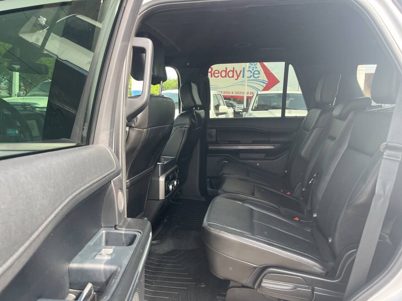 Ford Expedition Vehicle Image 10
