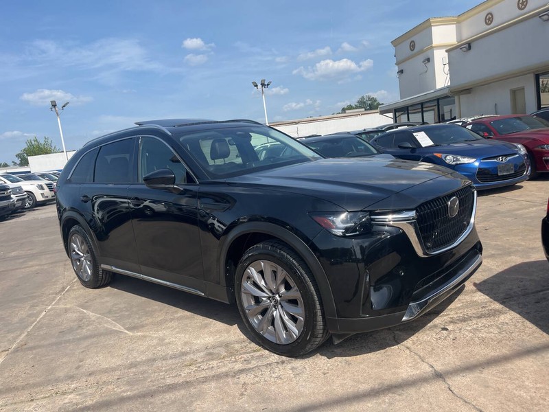 Mazda CX-90 Vehicle Image 02