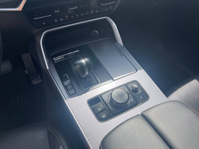 Mazda CX-90 Vehicle Image 13