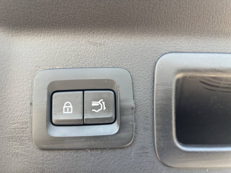 Mazda CX-90 Vehicle Image 21
